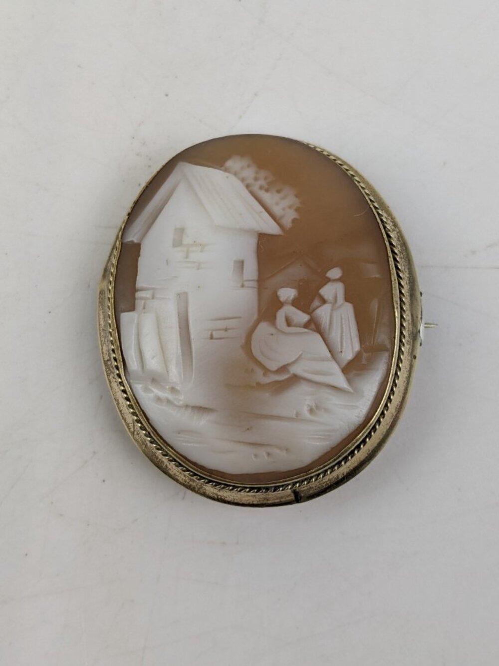 Victorian Antique Hand Carved Shell Cameo Brooch Gold Filled Frame Scenic House